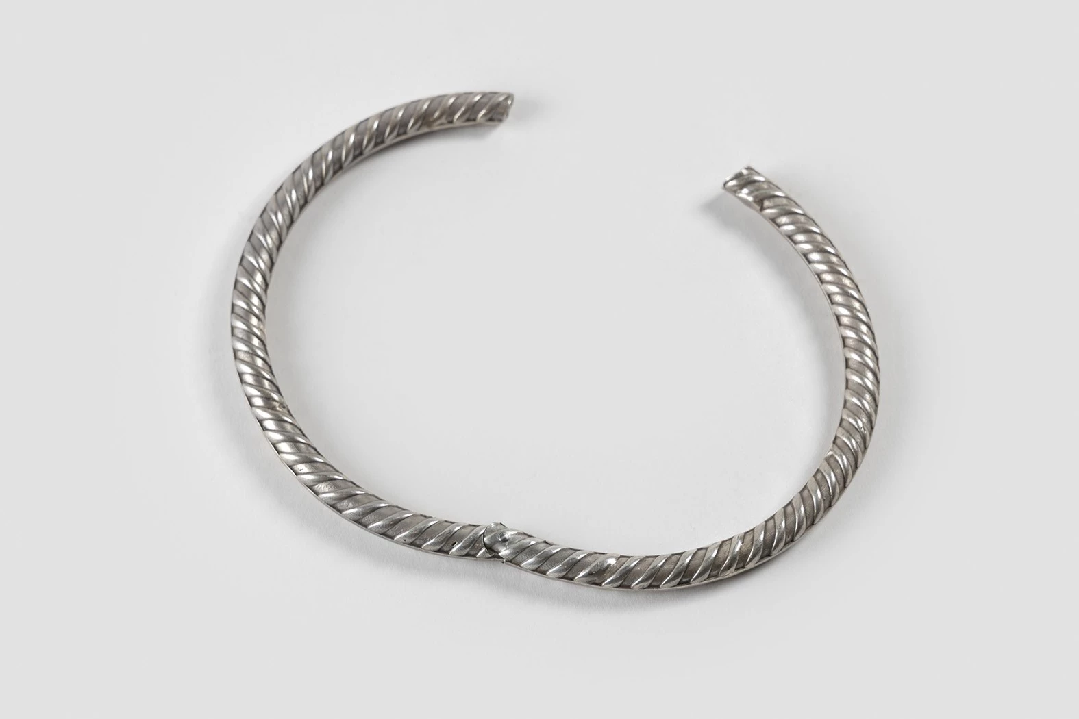 Fer à béton - et Gaëlle Lauriot Prévost Dominique Perrault - Jewellery - Galerie kreo