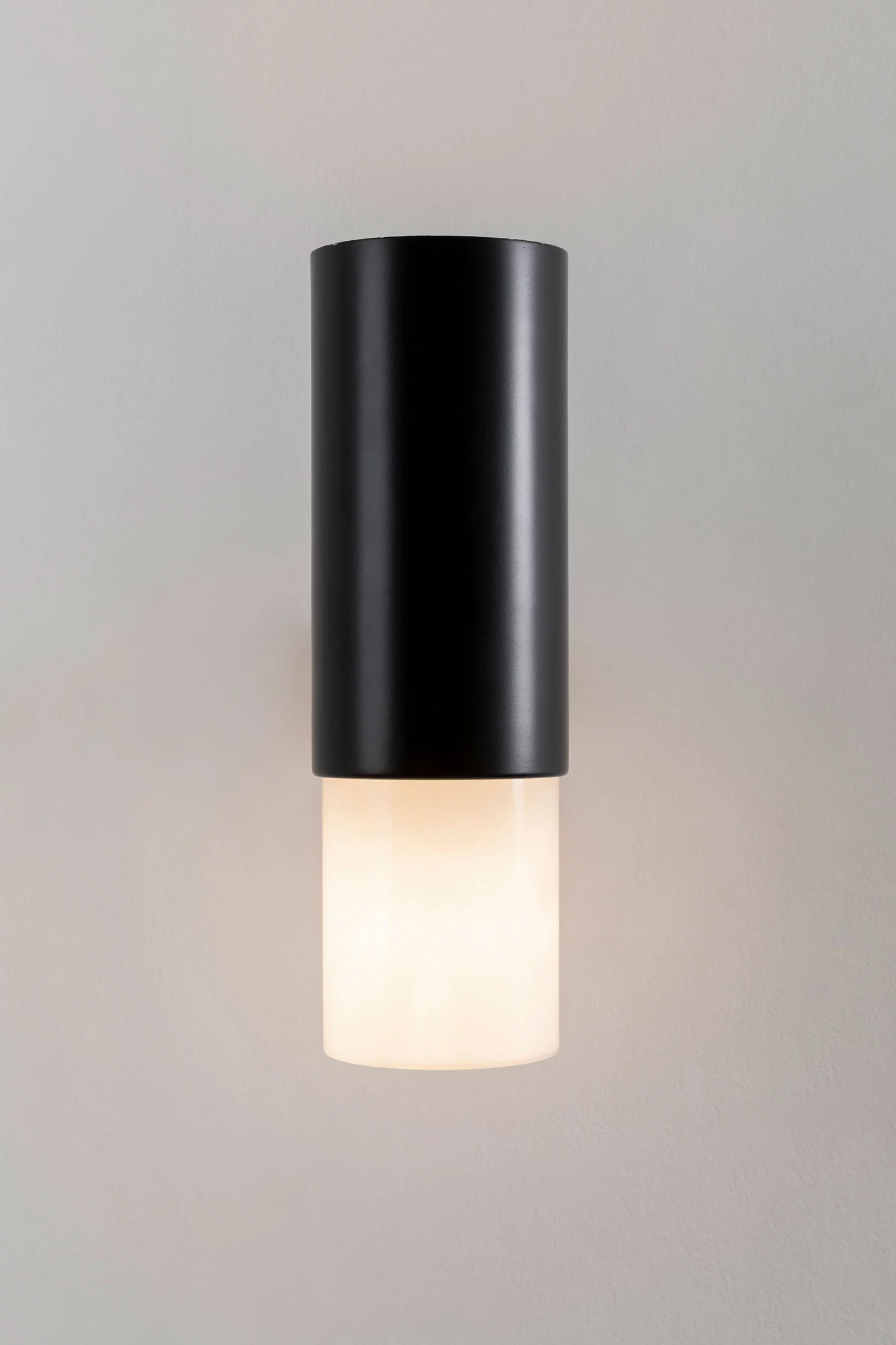 205 - Gino Sarfatti - Wall light - Galerie kreo