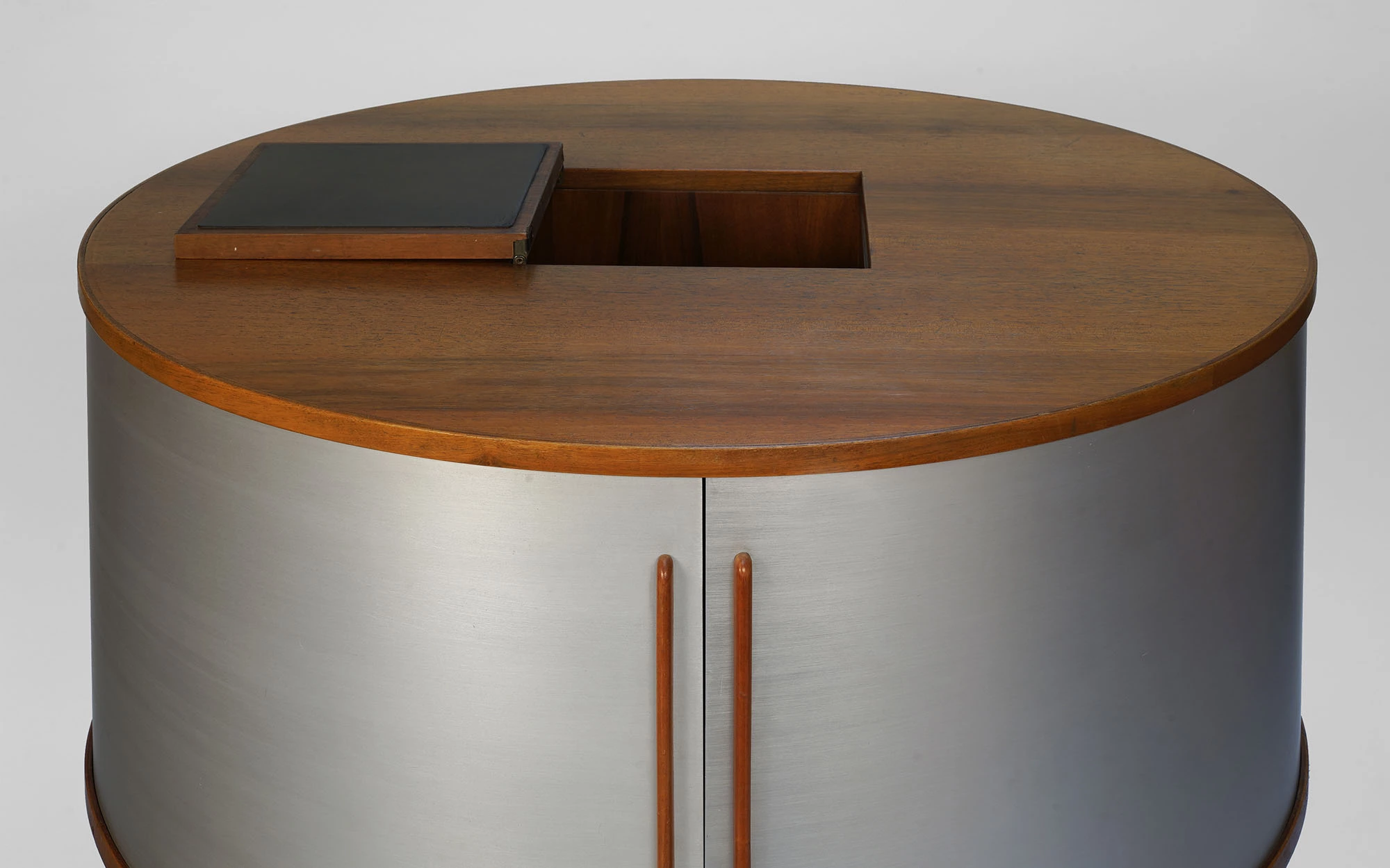 Combi-center - Joe Colombo - Side table - Galerie kreo