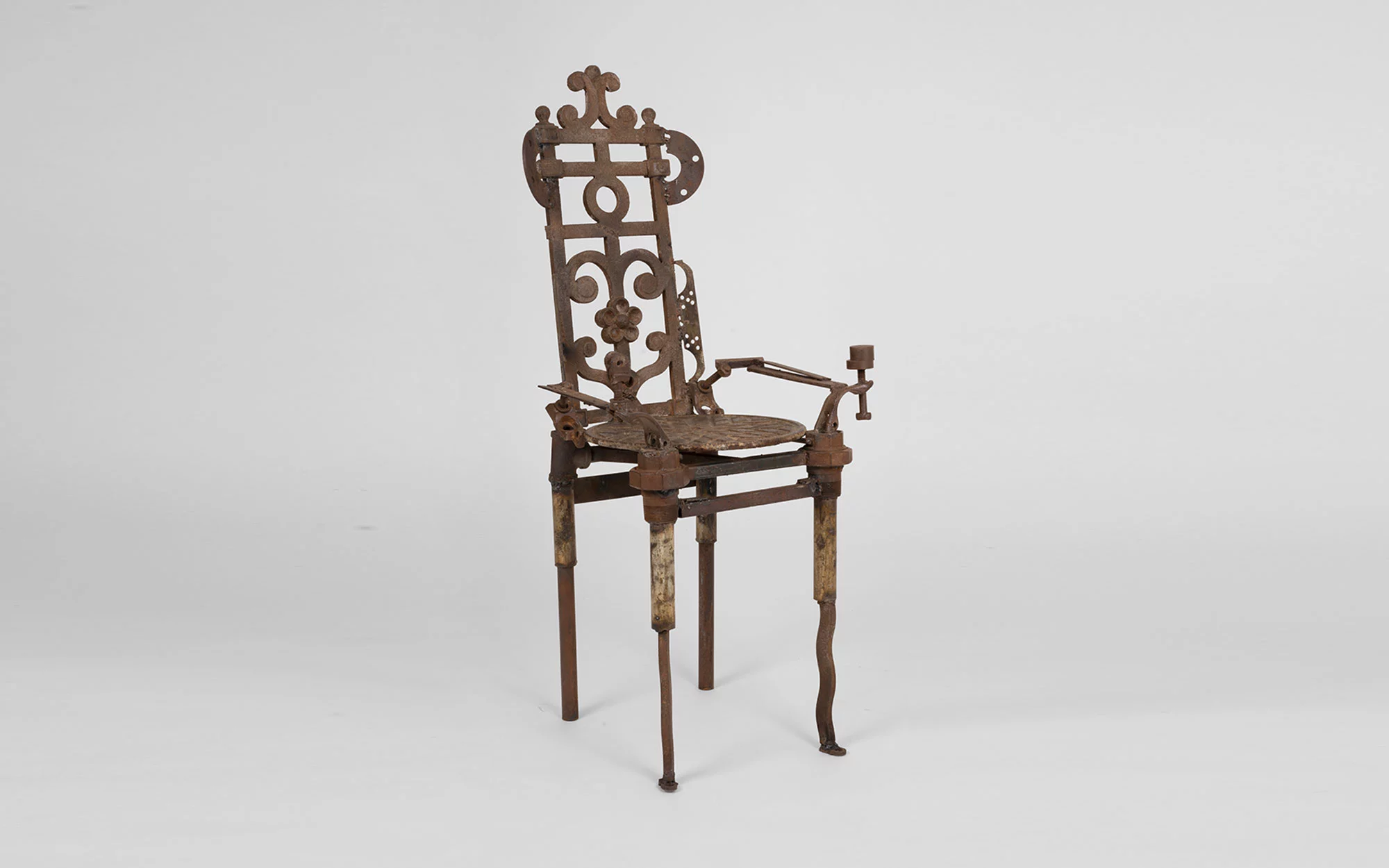 King Chair - Tom Dixon - Armchair - Galerie kreo