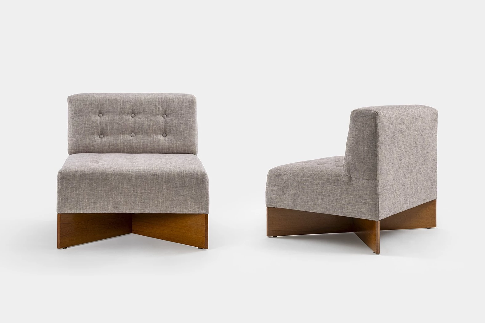 Chauffeuse CA21 'Capitole' (pink) - Pierre Guariche - Seating - Galerie kreo