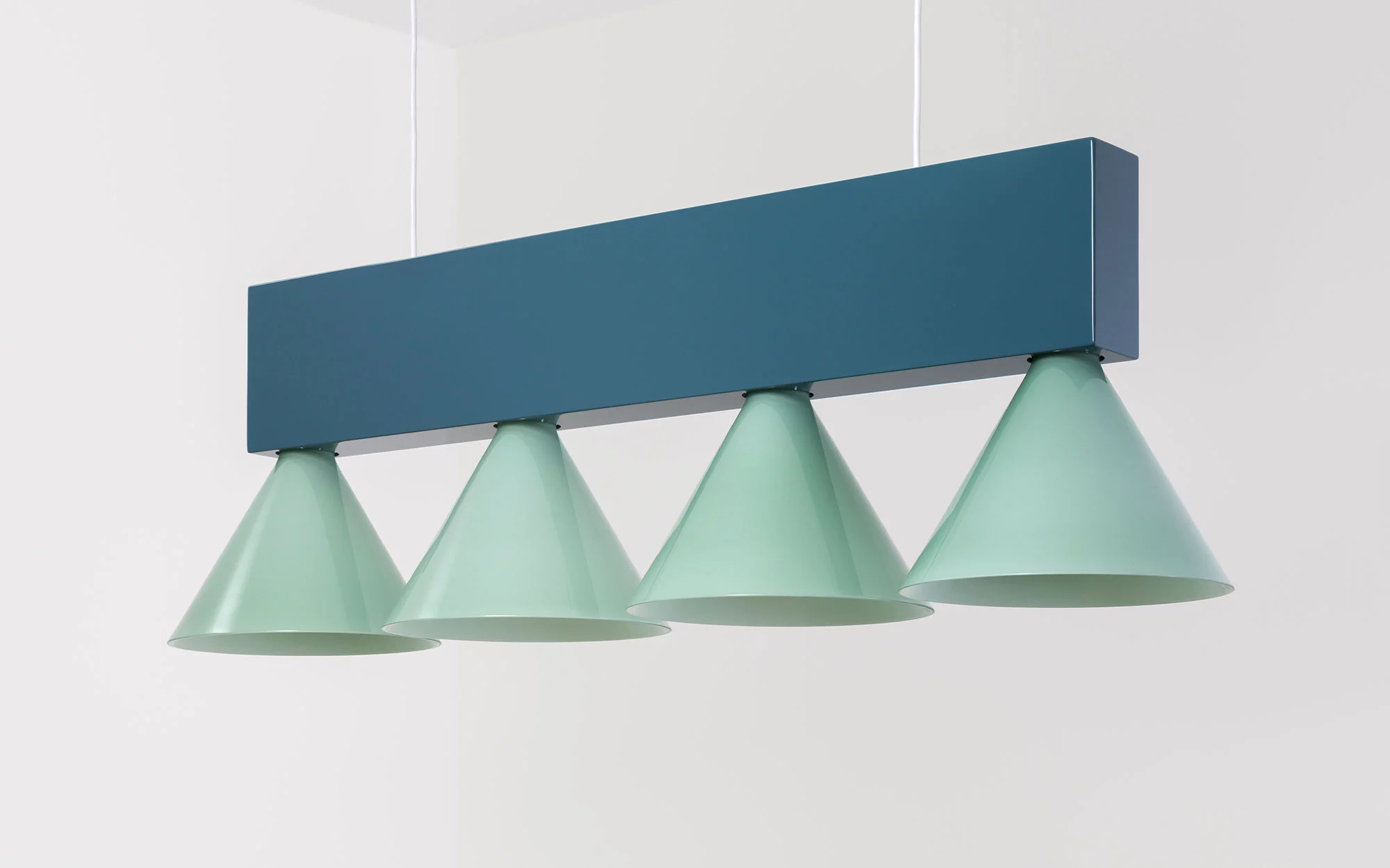 Signal C4 POLYCHROMATIC - Edward Barber and Jay Osgerby - Pendant light - Galerie kreo