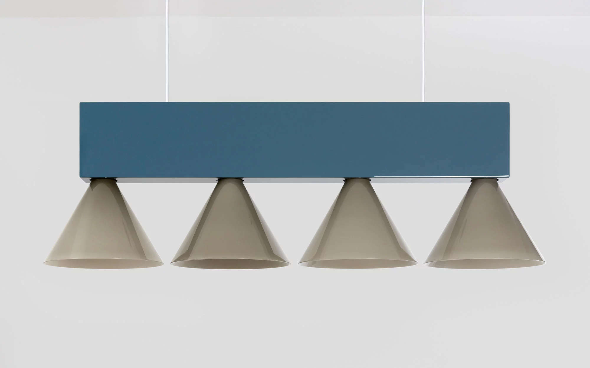 Signal C4 POLYCHROMATIC - Edward Barber and Jay Osgerby - Pendant light - Galerie kreo