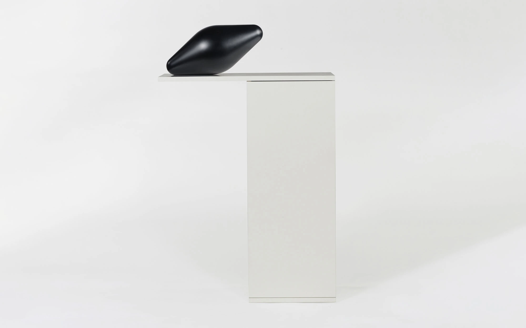 Ignotus Nomen Box - Pierre Charpin - Bench - Galerie kreo