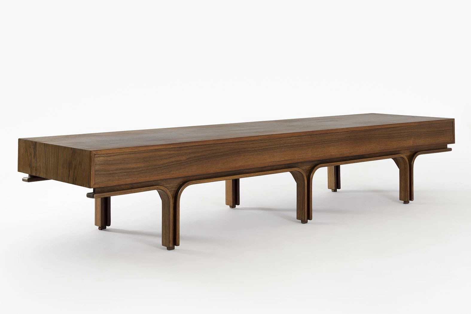 Large Coffee table - Gianfranco Frattini - Console - Galerie kreo