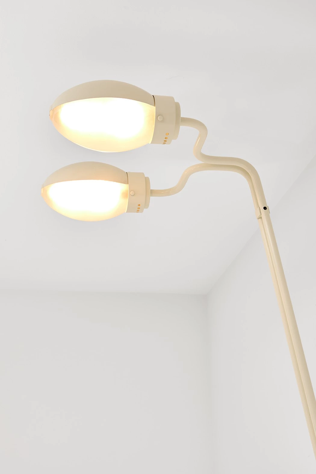 144 - Franco and Franca Albini and Helg  - Wall light - Galerie kreo
