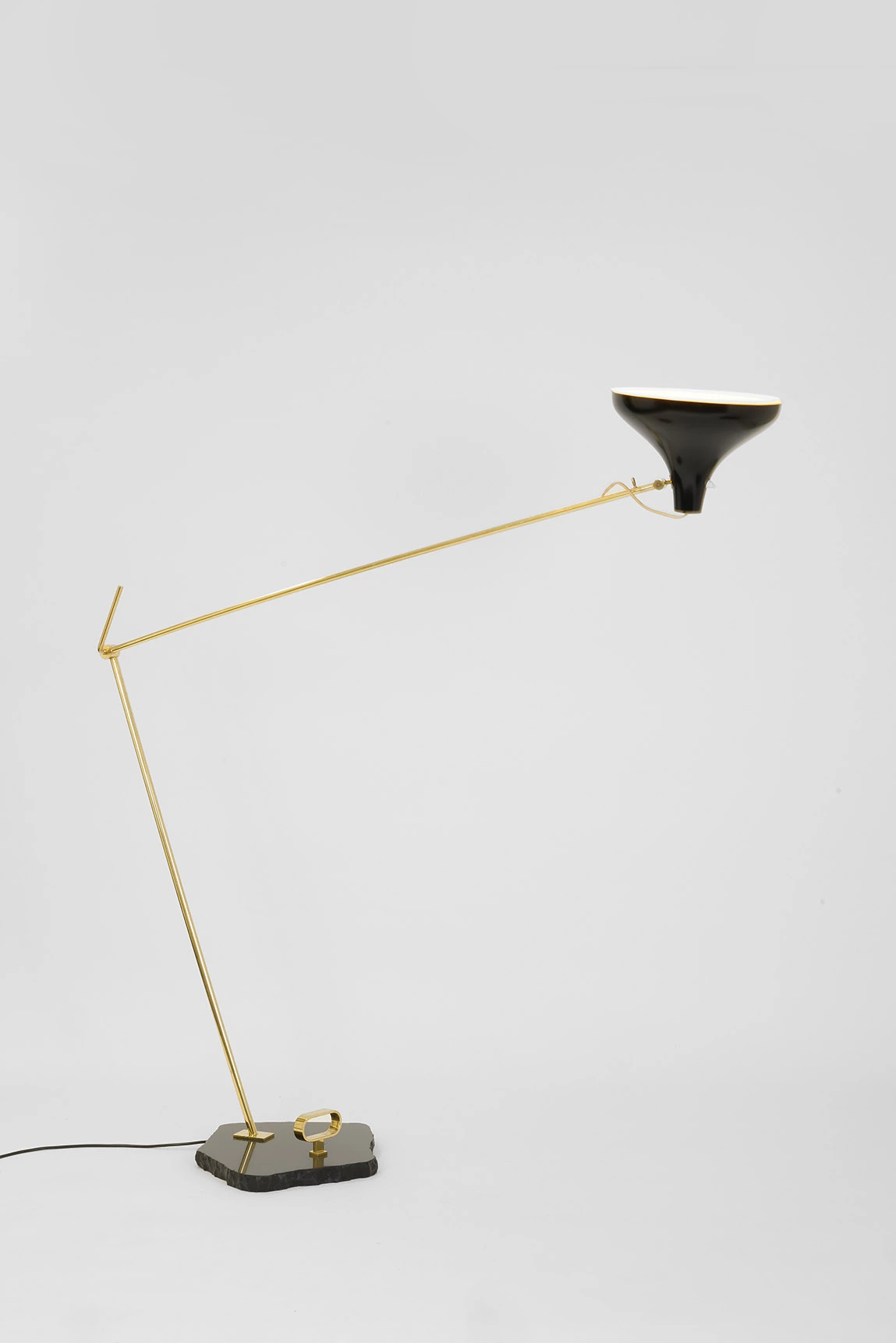 1033a - Gino Sarfatti - Floor light - Galerie kreo