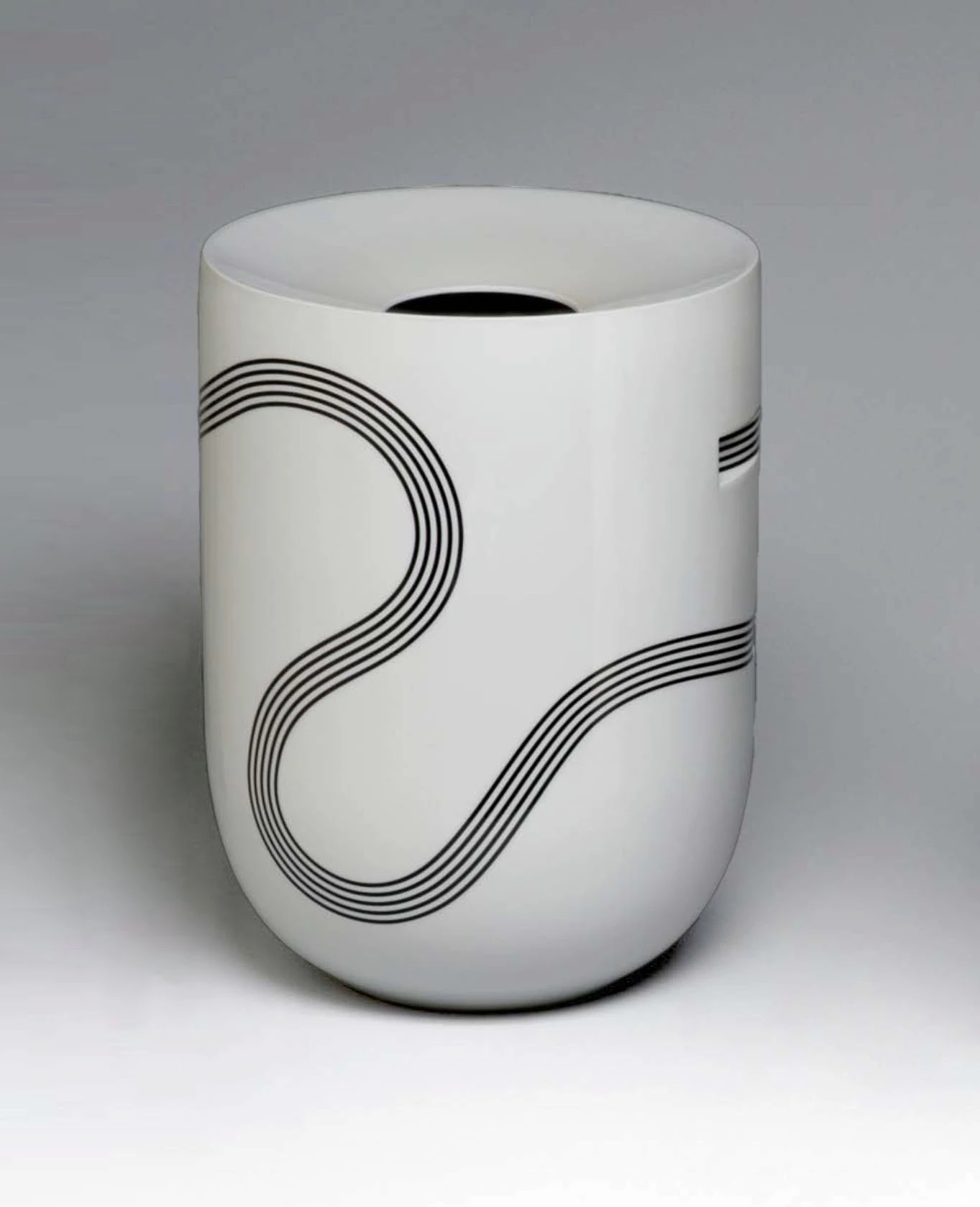 Ruban Vase Black - Pierre Charpin - Vase - Galerie kreo