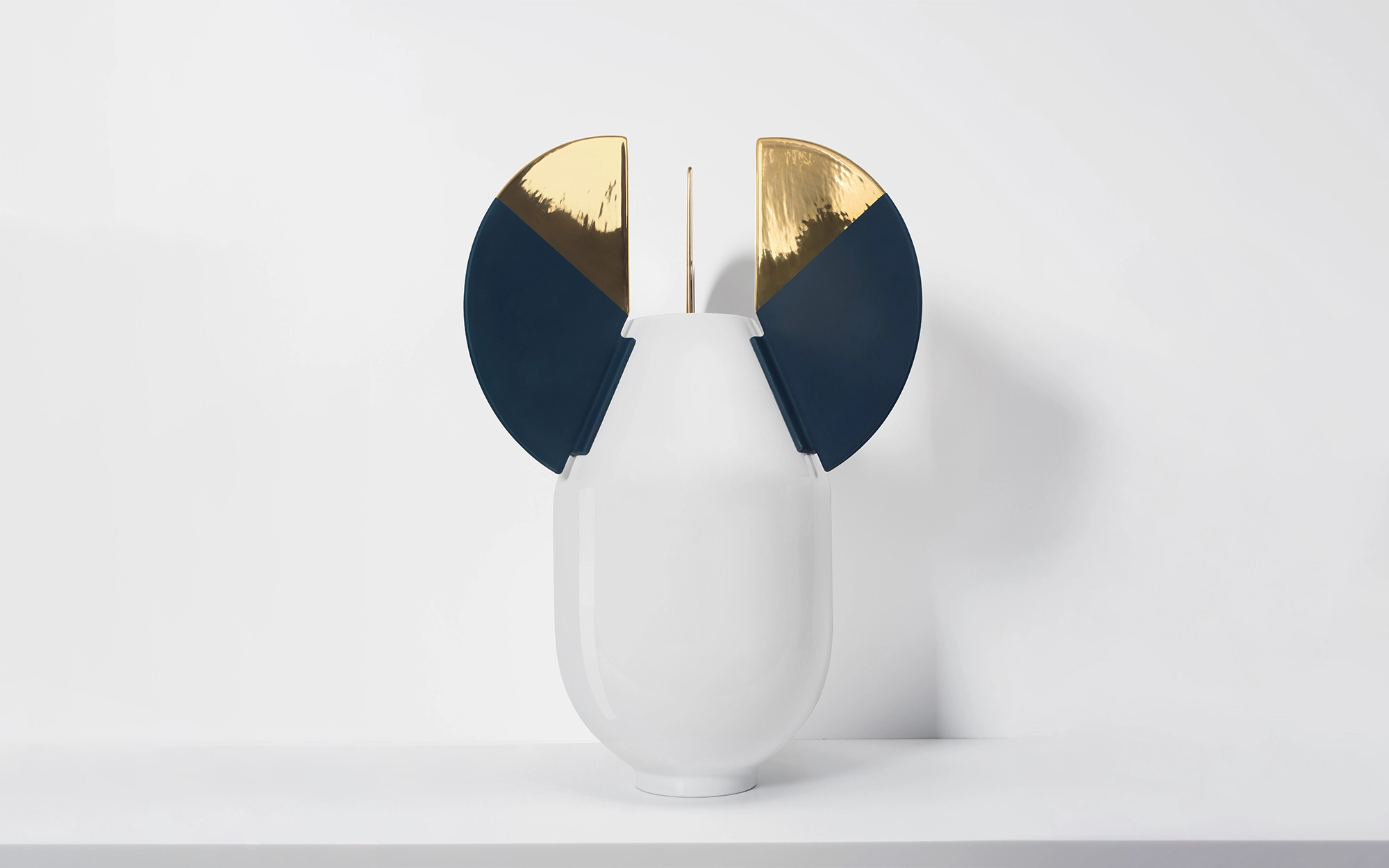 Anubis Vase - Jean-Baptiste Fastrez - Pendant light - Galerie kreo