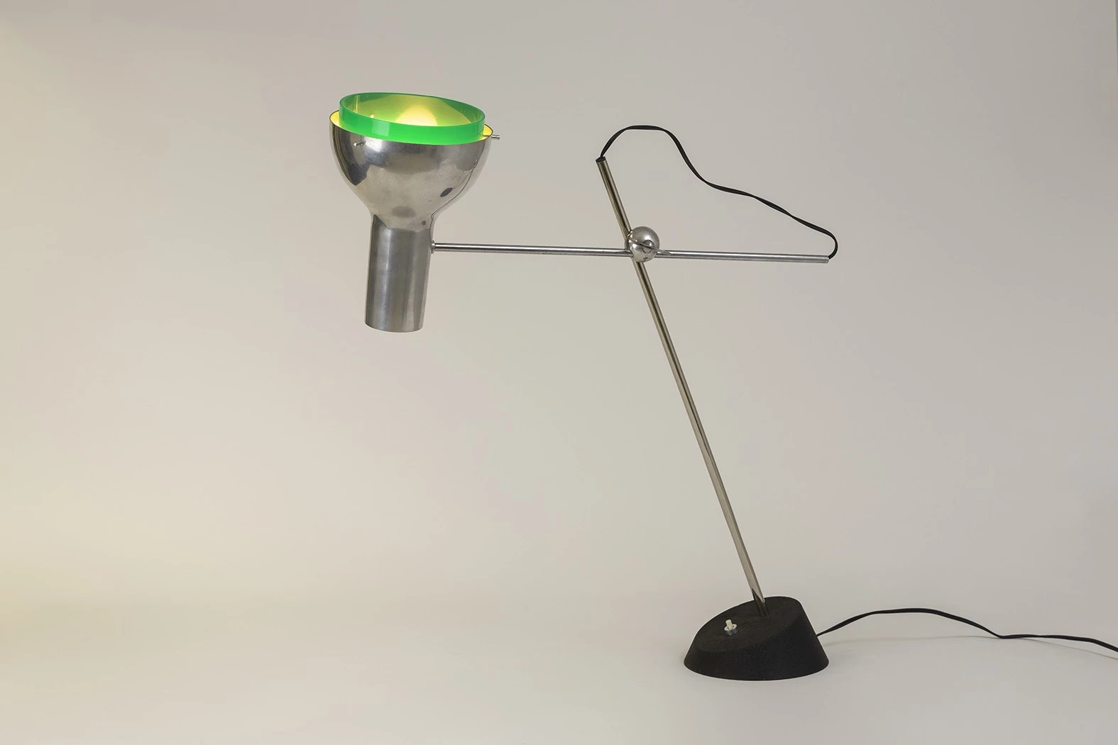 573 - Gino Sarfatti - Table light - Galerie kreo
