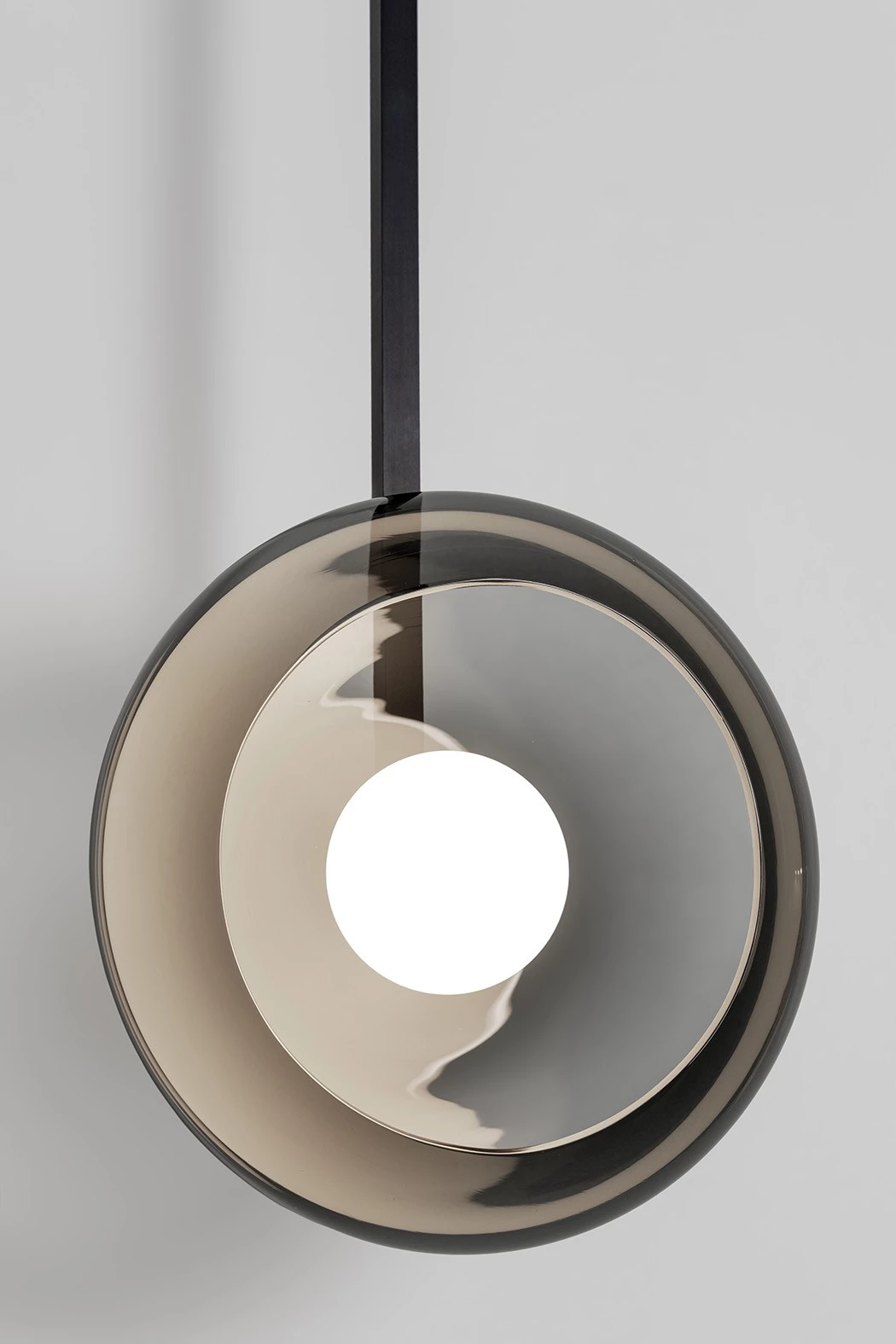 Clair-obscur WALL LIGHT SMOKE - Ronan Bouroullec - Wall light - Galerie kreo