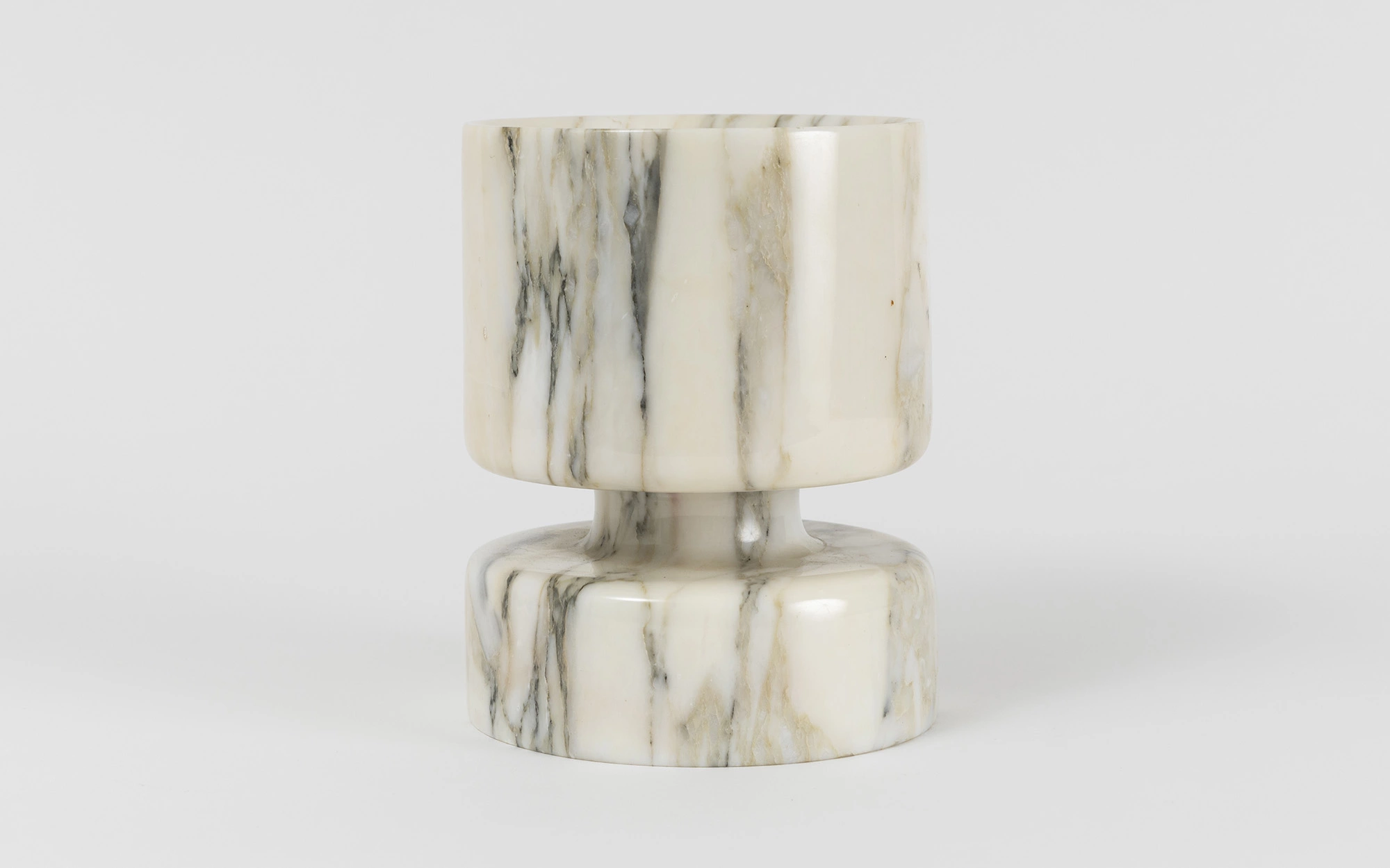 Cup - Angelo Mangiarotti - object - Galerie kreo