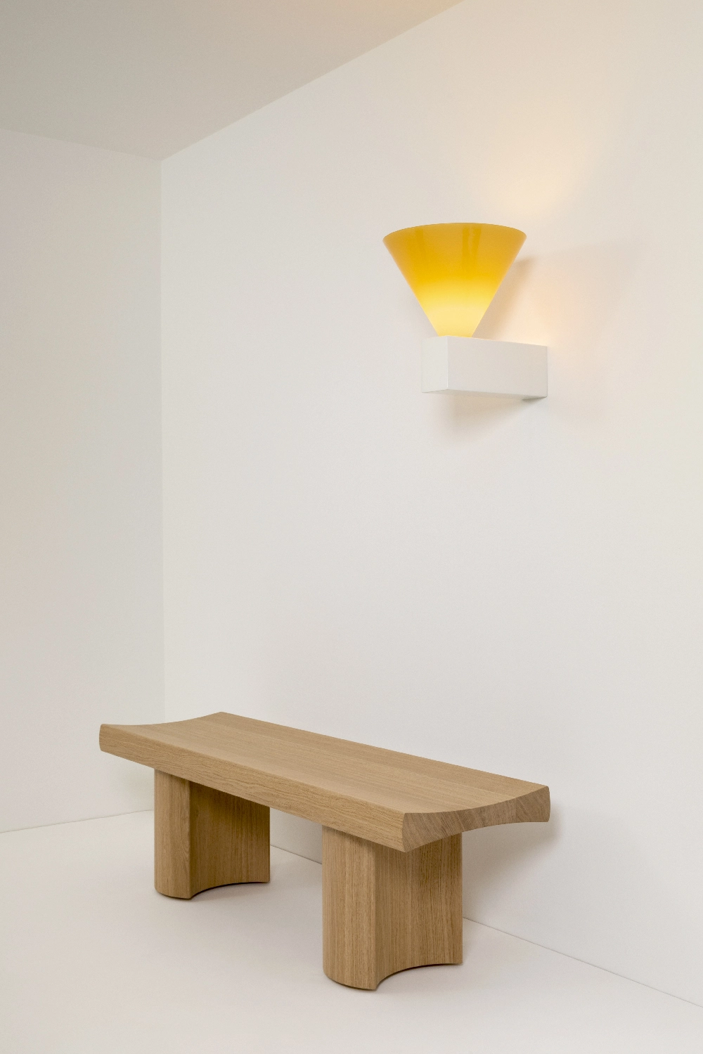 Signal W POLYCHROMATIC - Edward and Jay Barber and Osgerby - Wall light - Galerie kreo