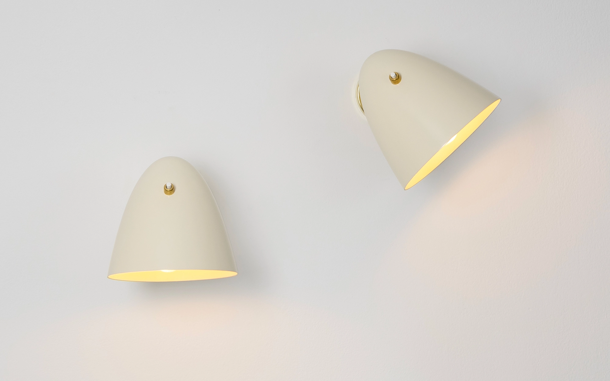 27 (cream) - Gino Sarfatti - Wall light - Galerie kreo