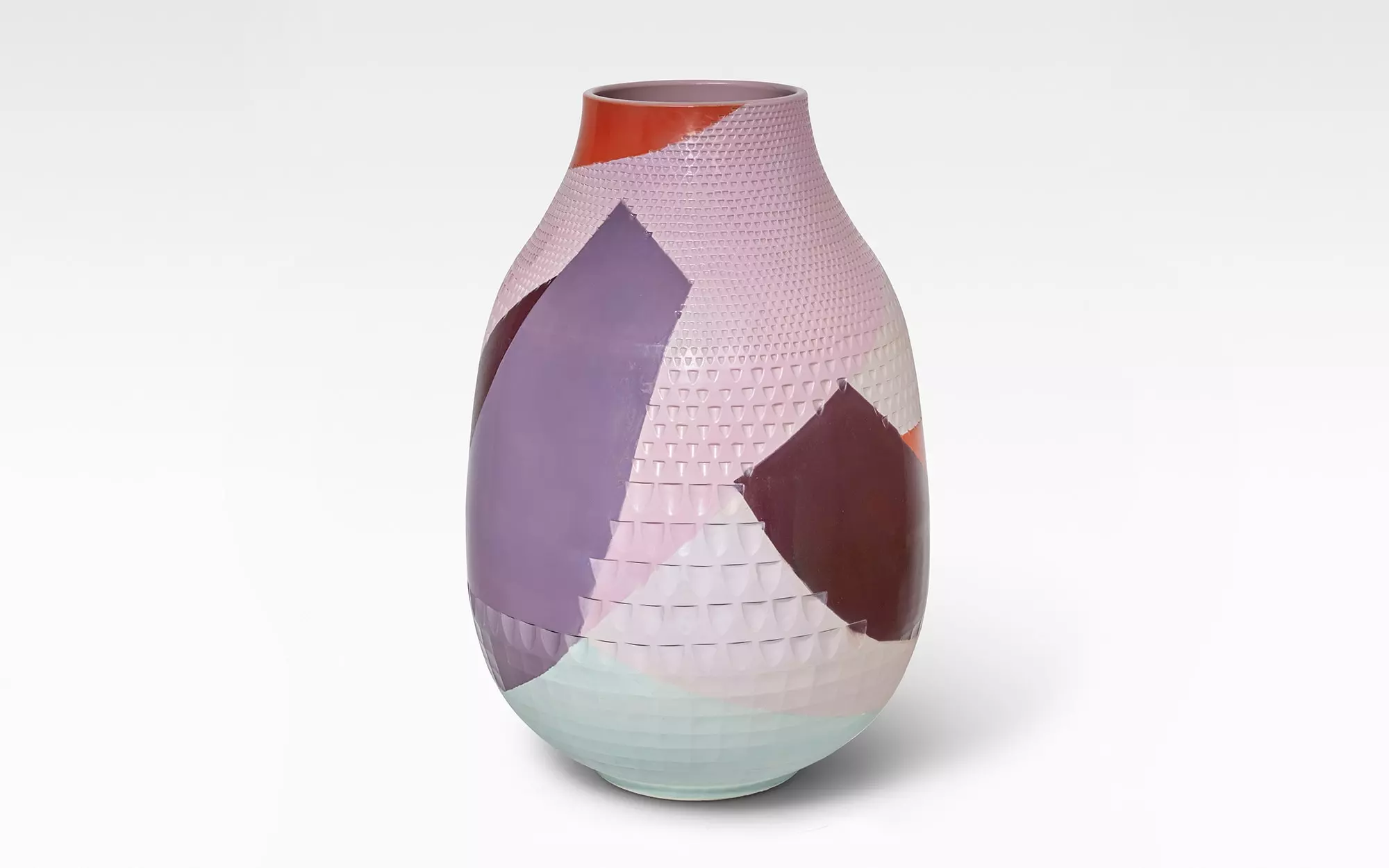 Diamond Vase - Day - Hella Jongerius - Lucas Ratton x kamel mennour x Galerie kreo x Jacques Lacoste in Saint-Tropez.