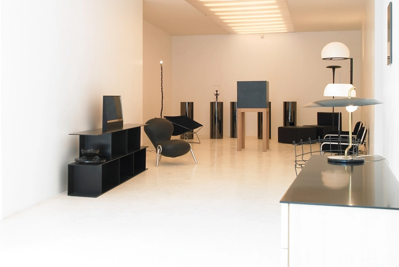 François Bauchet  - a black show...