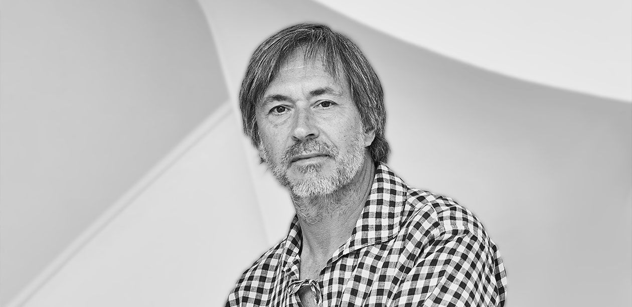  - Marc Newson - .